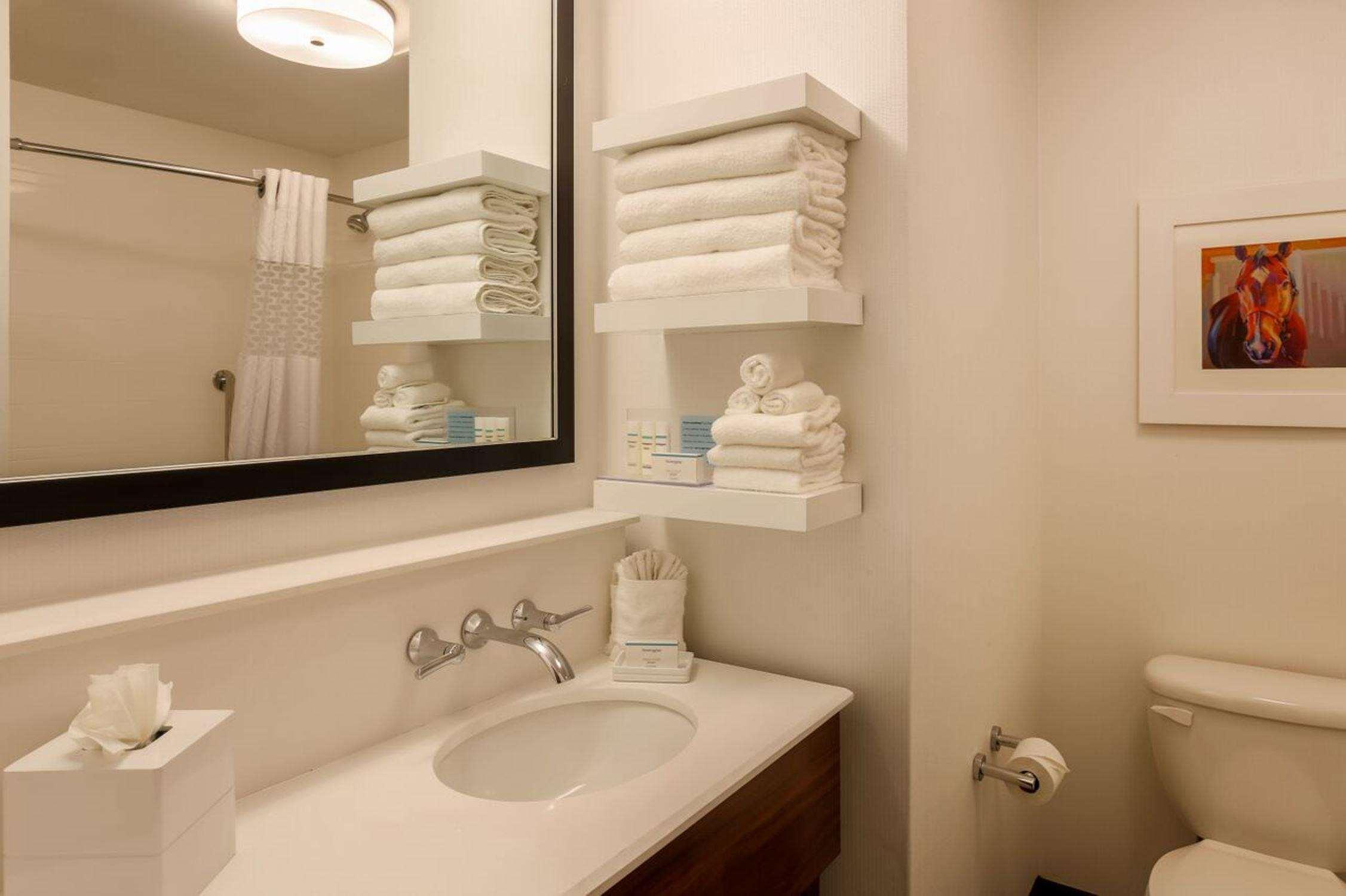 Hampton Inn Memphis-Southwind Bagian luar foto