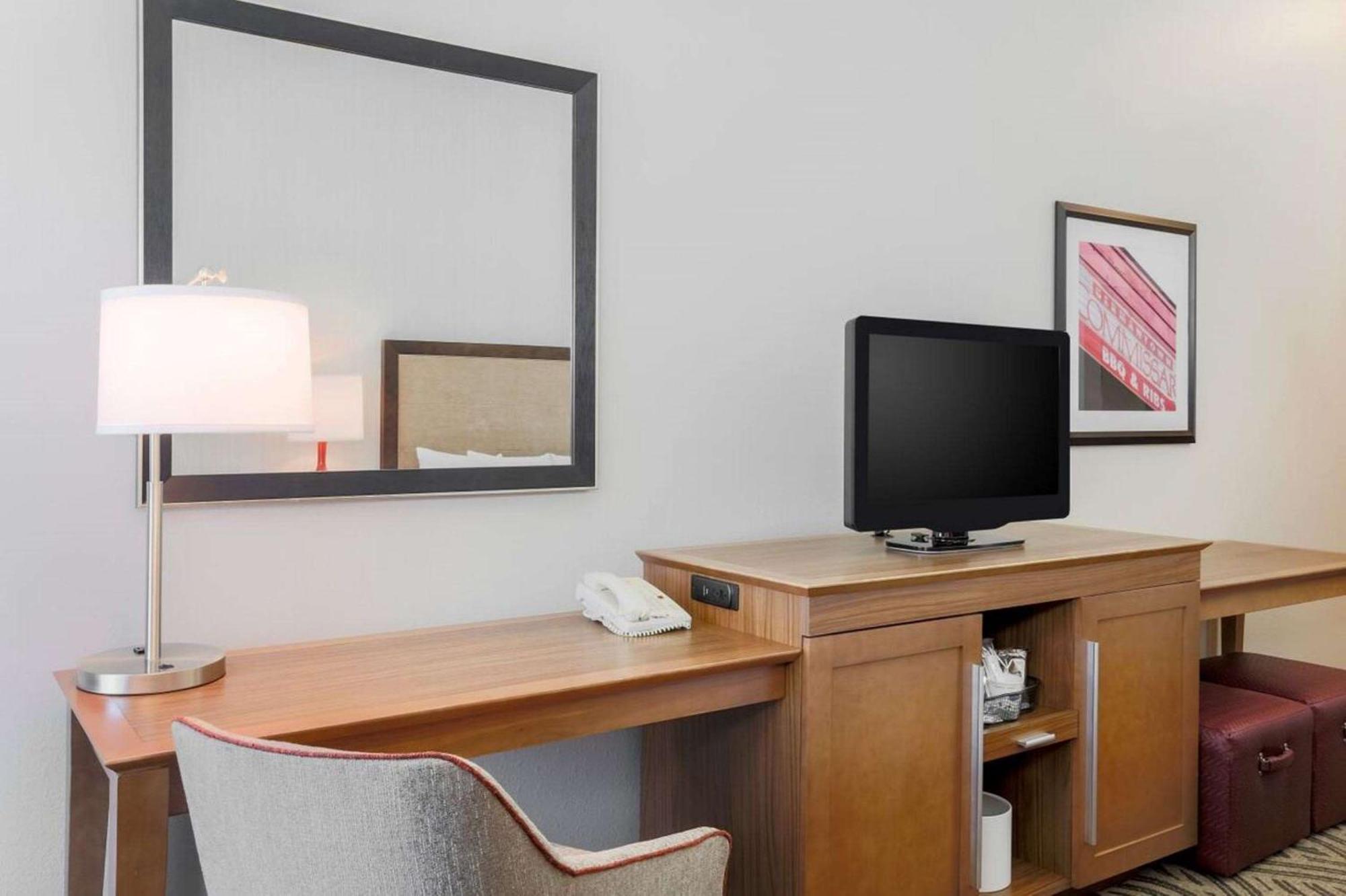 Hampton Inn Memphis-Southwind Bagian luar foto